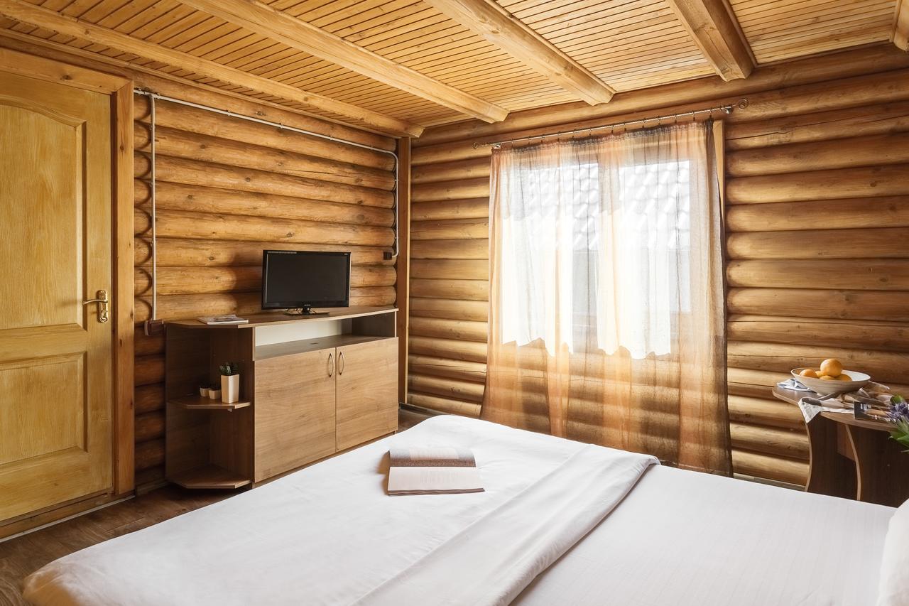 Ensenada Hotel Hrybivka Eksteriør billede