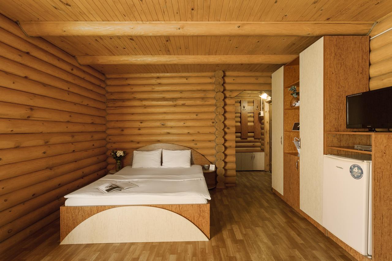Ensenada Hotel Hrybivka Eksteriør billede